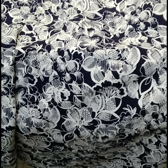 Floral Capri Pants with Pockets by Alia Petite - Picture 14 of 14